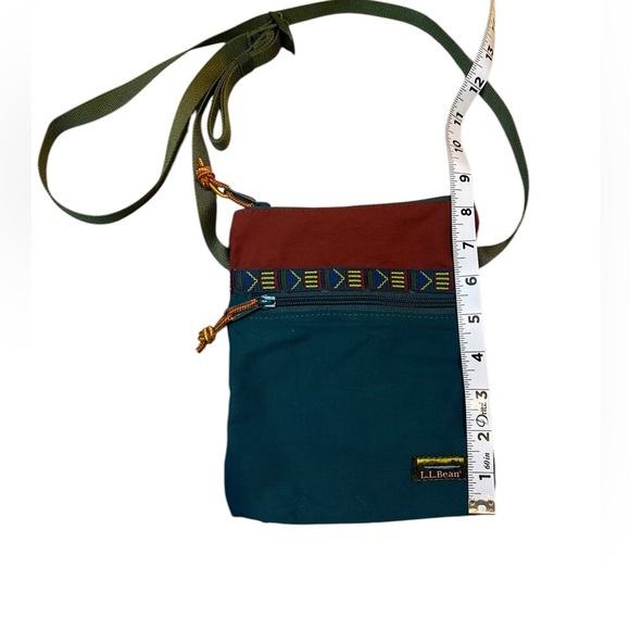 L.L. Bean mountain classic Multicolor Crossbody Bag - Picture 3 of 6
